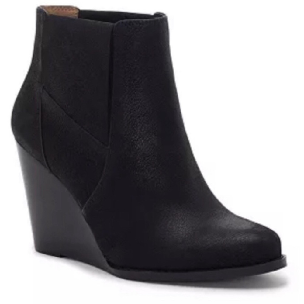 JESSICA SIMPSON Ciandra Wedge Bootie